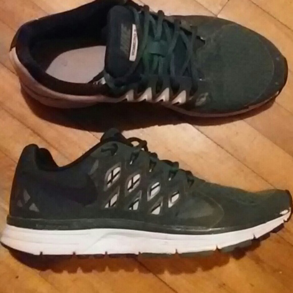 Nike Other - Nike Vomero 9