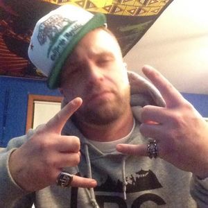 Meet your Posher, Tom