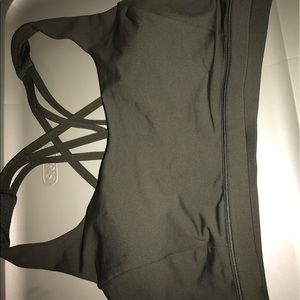 Lululemon Free to be serene bra size 12