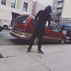 Meet your Posher, Cris