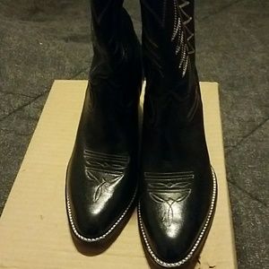 Black leather cowboy size 5 1/2