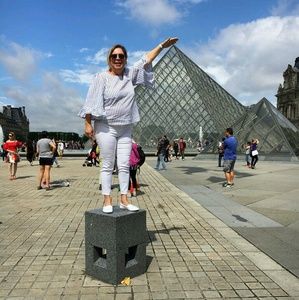 Meet your Posher, Mirtha