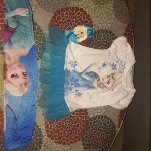 Frozen outfit with hairbow!