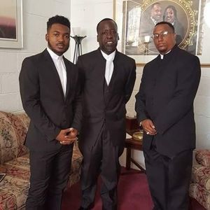 Meet your Posher, Louis