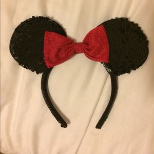 Minnie ears!