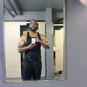 Meet your Posher, Larry