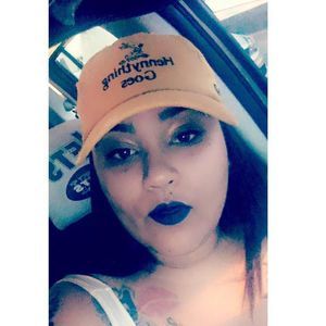 Meet your Posher, Crystal