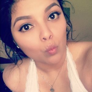 Meet your Posher, Alondra