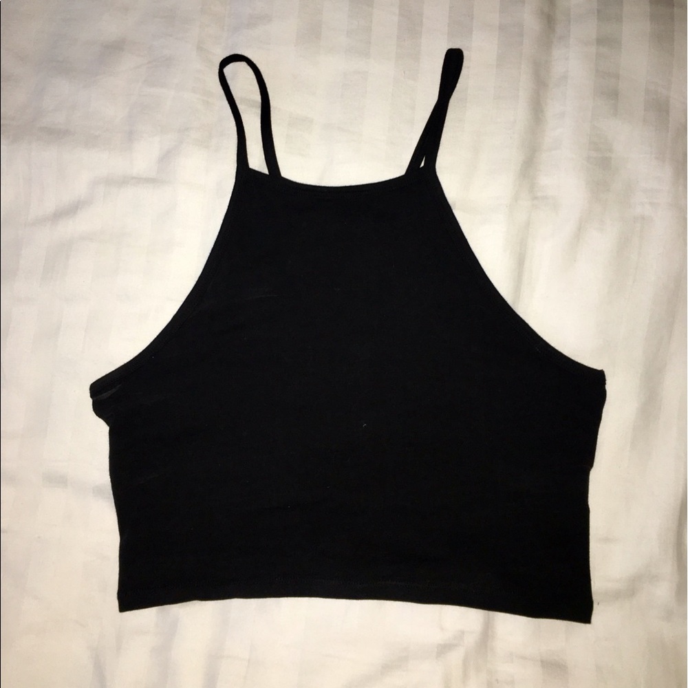 black crop top