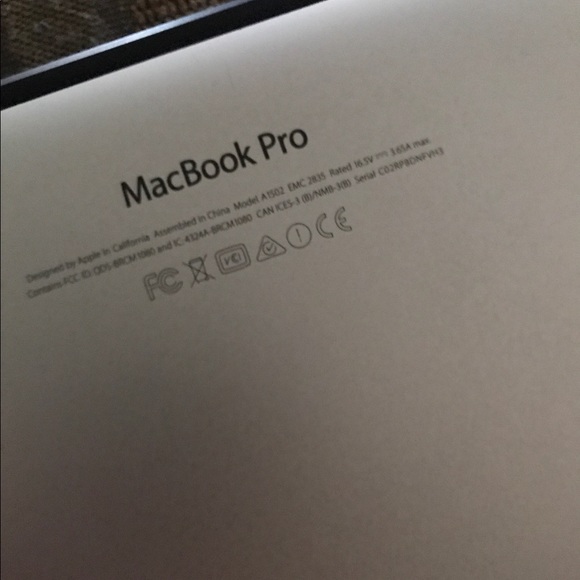 MacBook Pro - Picture 3 of 3