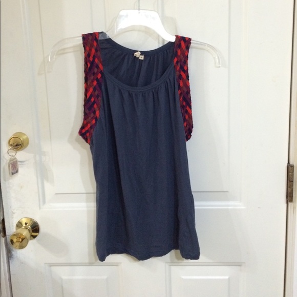 Lynn Larson top - Picture 2 of 11