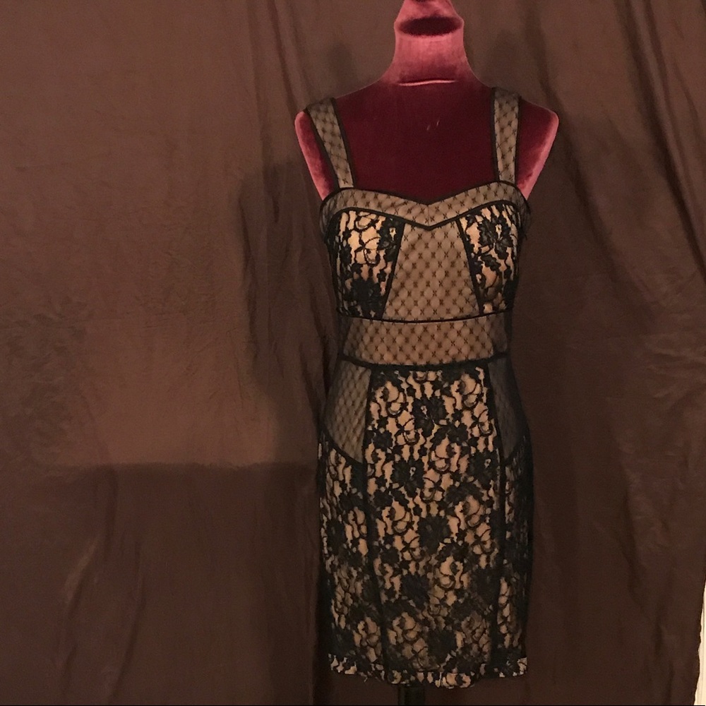 GUESS Lace Body Fitting Black Dress!