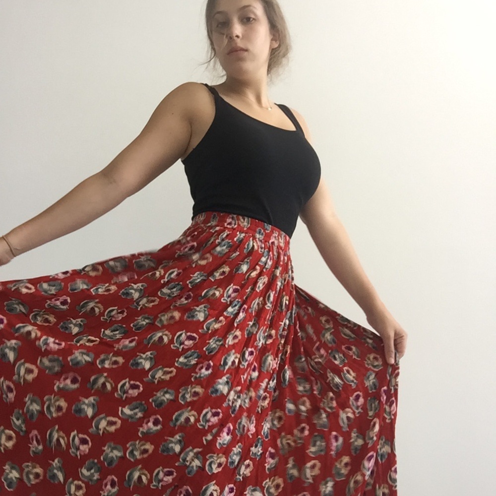Vintage Red Floral maxi flowy Skirt