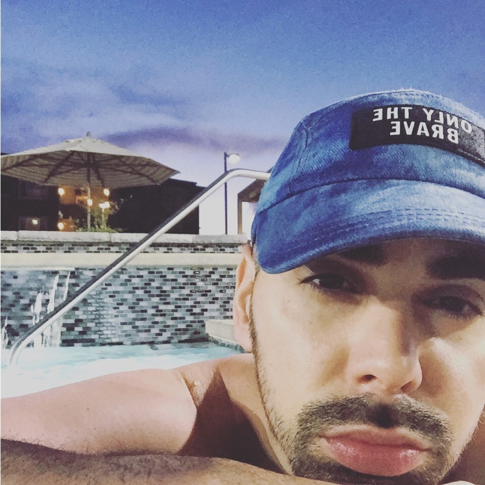 Meet your Posher, Christian