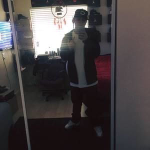 Meet your Posher, Raymond