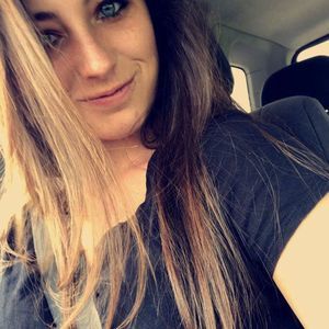 Meet your Posher, Kaci