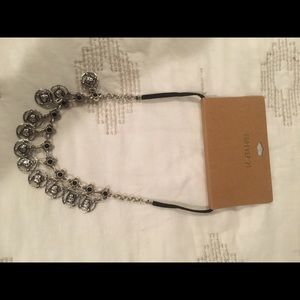 FOREVER 21 NECKLACE