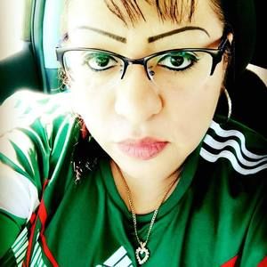 Meet your Posher, Elvia