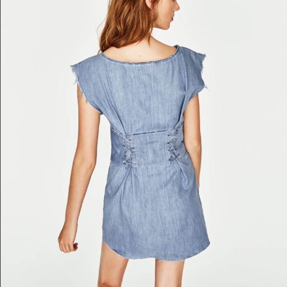 Zara denim dress with corset effects on waist - Picture 2 of 3