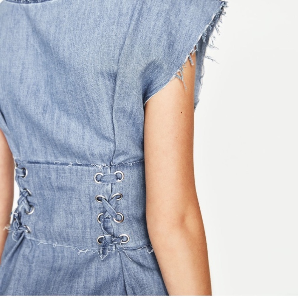 Zara denim dress with corset effects on waist - Picture 3 of 3