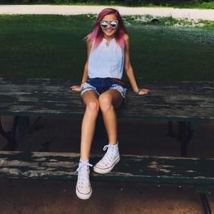 Meet your Posher, Kenzee