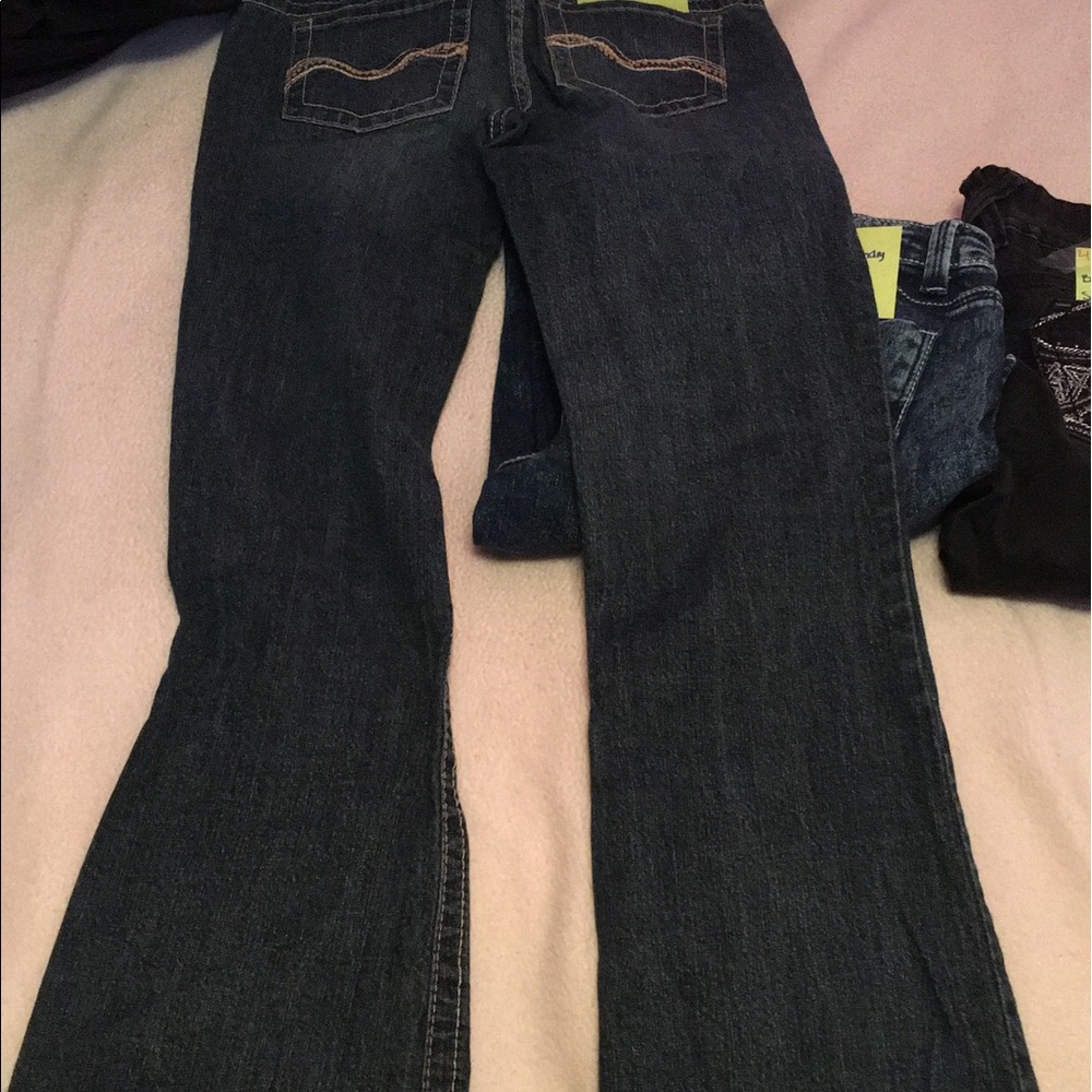 very cute tight in thigh boot cut jeans