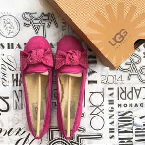 ugg women's alloway studded bow flat pink 7