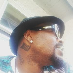 Meet your Posher, Henry