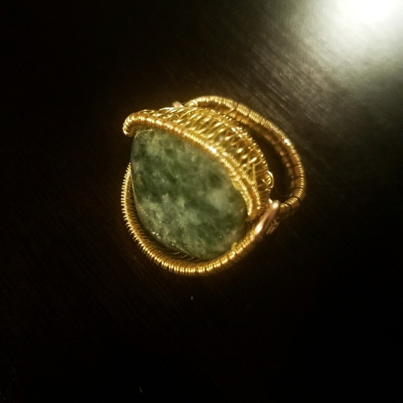 Handmade Wire Ring. - Picture 3 of 3