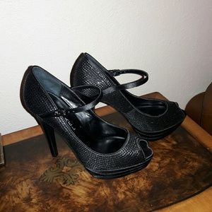 Brand new Michael size us 7