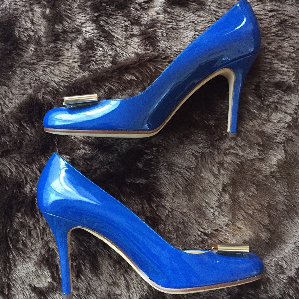Kate Spade patent leather bow pumps