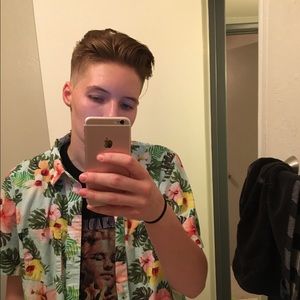 Meet your Posher, Amber