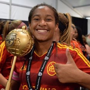 Meet your Posher, Chloe