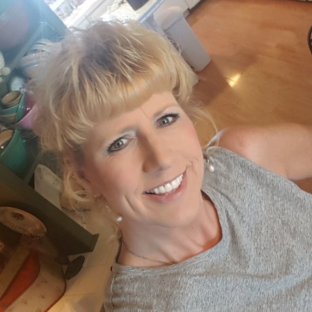 Meet your Posher, Brenda