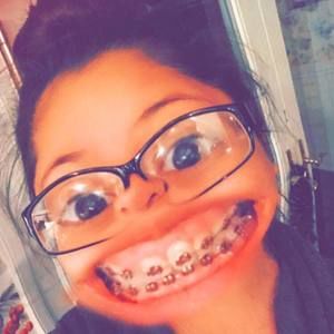 Meet your Posher, Angelique