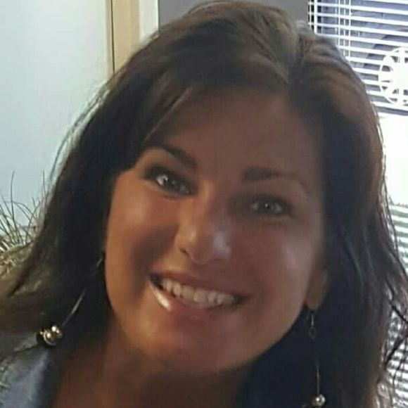 Meet your Posher, Michelle - Picture 1 of 1