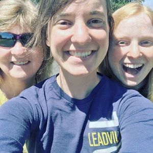 Meet your Posher, Kendra