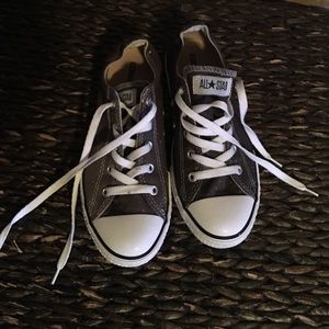 Gray Allstar chucks size 3 YOUTH
