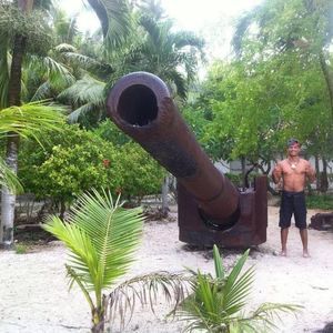 Meet your Posher, Raymond