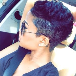 Meet your Posher, Khaya