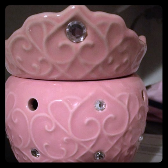Scentsy rare Tiara Warmer - Picture 1 of 1
