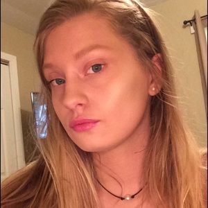 Meet your Posher, Paige