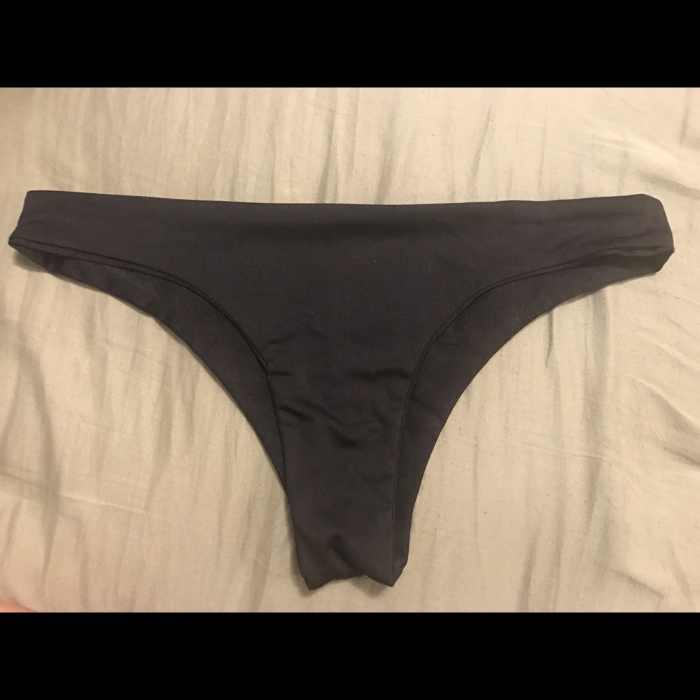 Black bikini bottoms