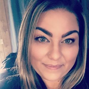 Meet your Posher, Lesley