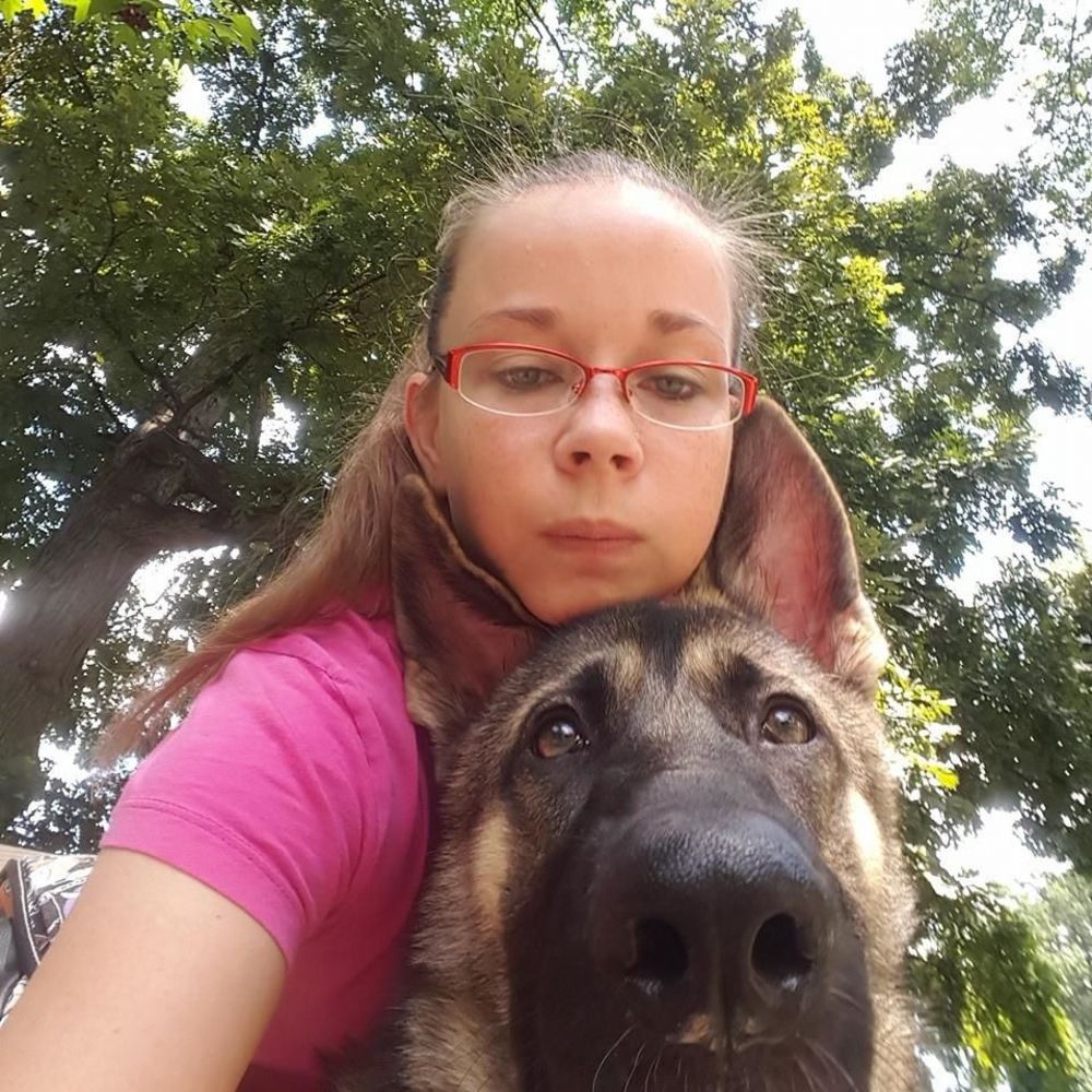 Meet your Posher, Lorretta