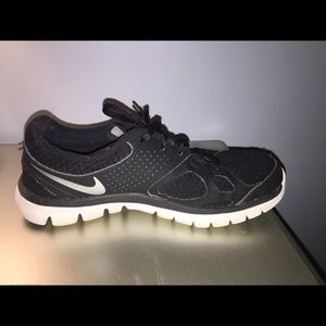 BLACK AND WHITE NIKES!!