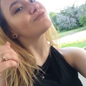 Meet your Posher, Alana