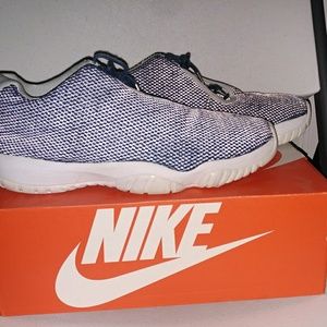 Jordan Future low