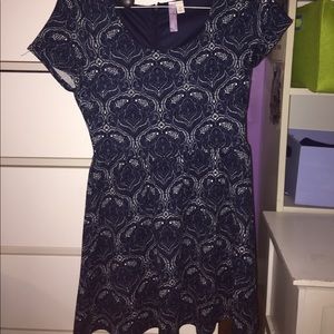 Pattern blue dress