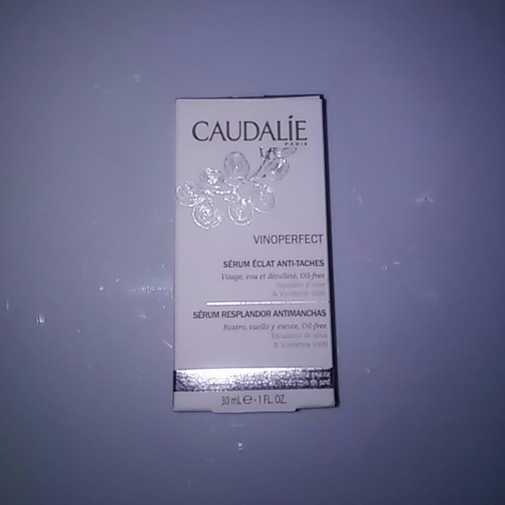 Caudalie Vinoperfect radiance serum 1oz